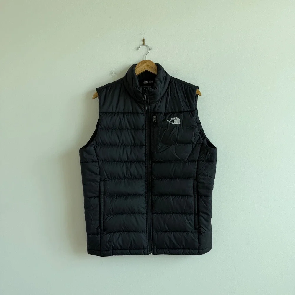 Men's The North Face Aconcagua Puffer Vest in Black size Medium